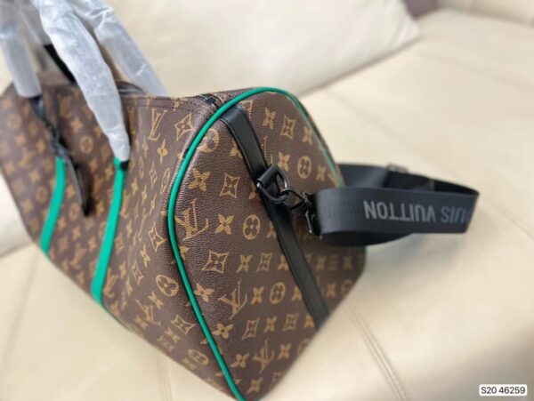 New Duffel 2022 - Image 8