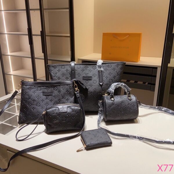 2023 Multiple Handbags Options - Image 7