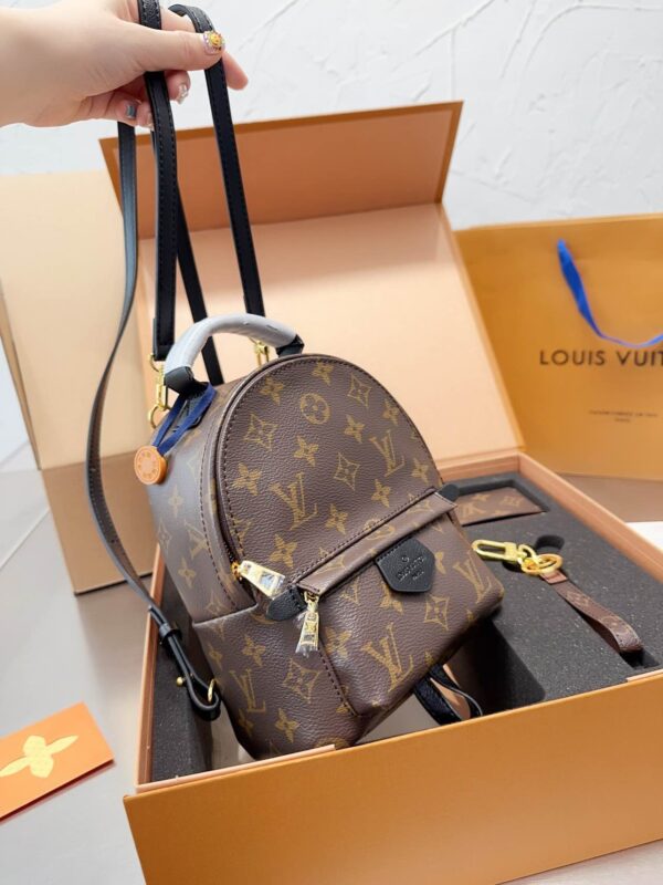 1:1 Quality Backpack - Image 8