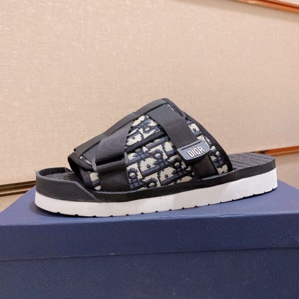 Luxury Slides , Sandals and Slippers - Image 2
