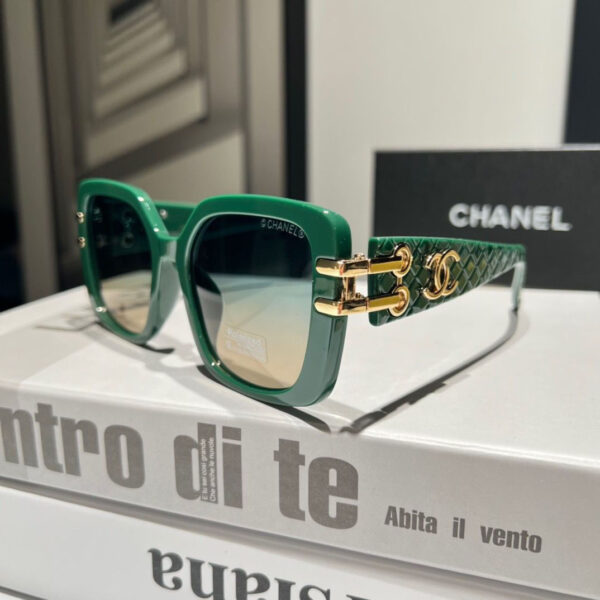 CH Sunglasses 01 - Image 8