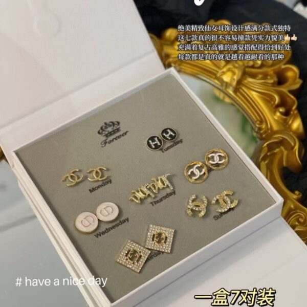 Luxury Ear Rings  Set - Image 7