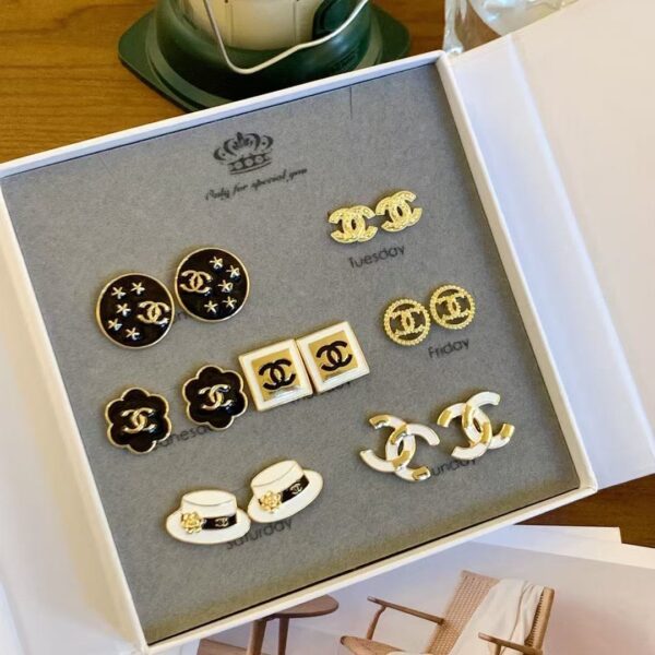 Luxury Ear Rings  Set - Image 4