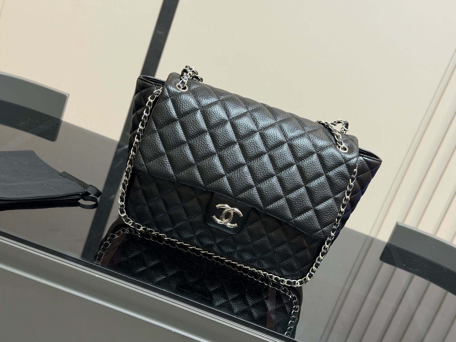 Ch big black 2026 - Image 2